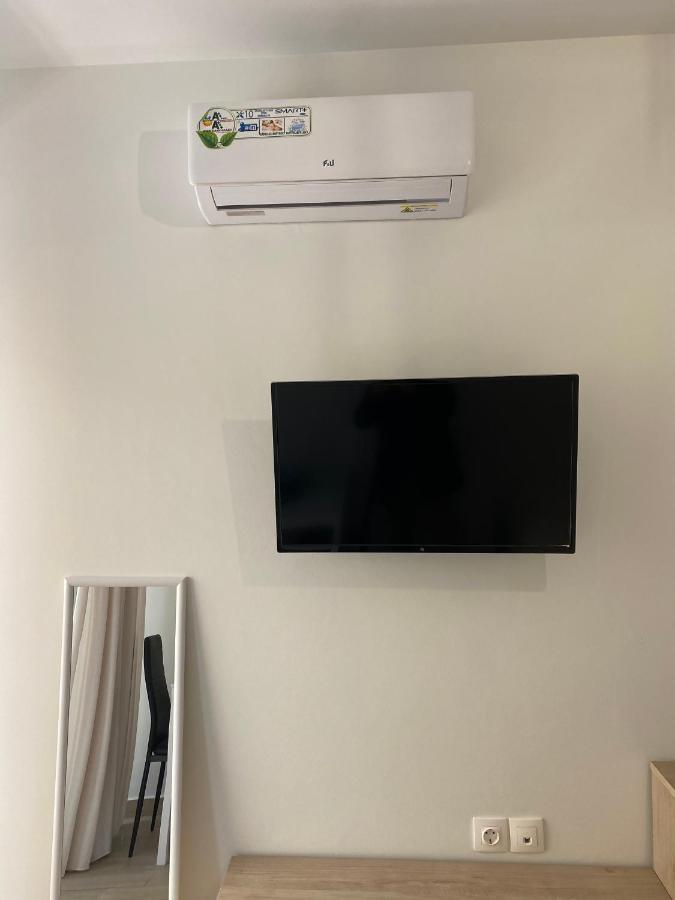 Atelier Apartment Лариса Екстериор снимка